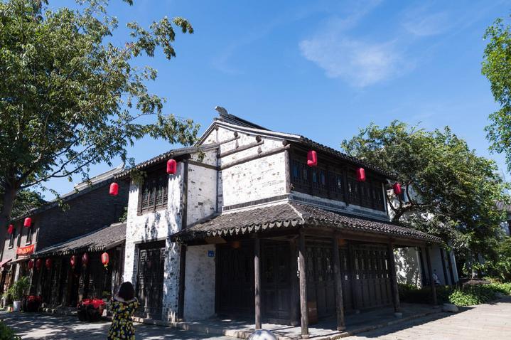 森迪公主立秋时装