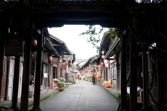 首届“城市杯”羽毛球混合团体挑战赛在南昌成功举办